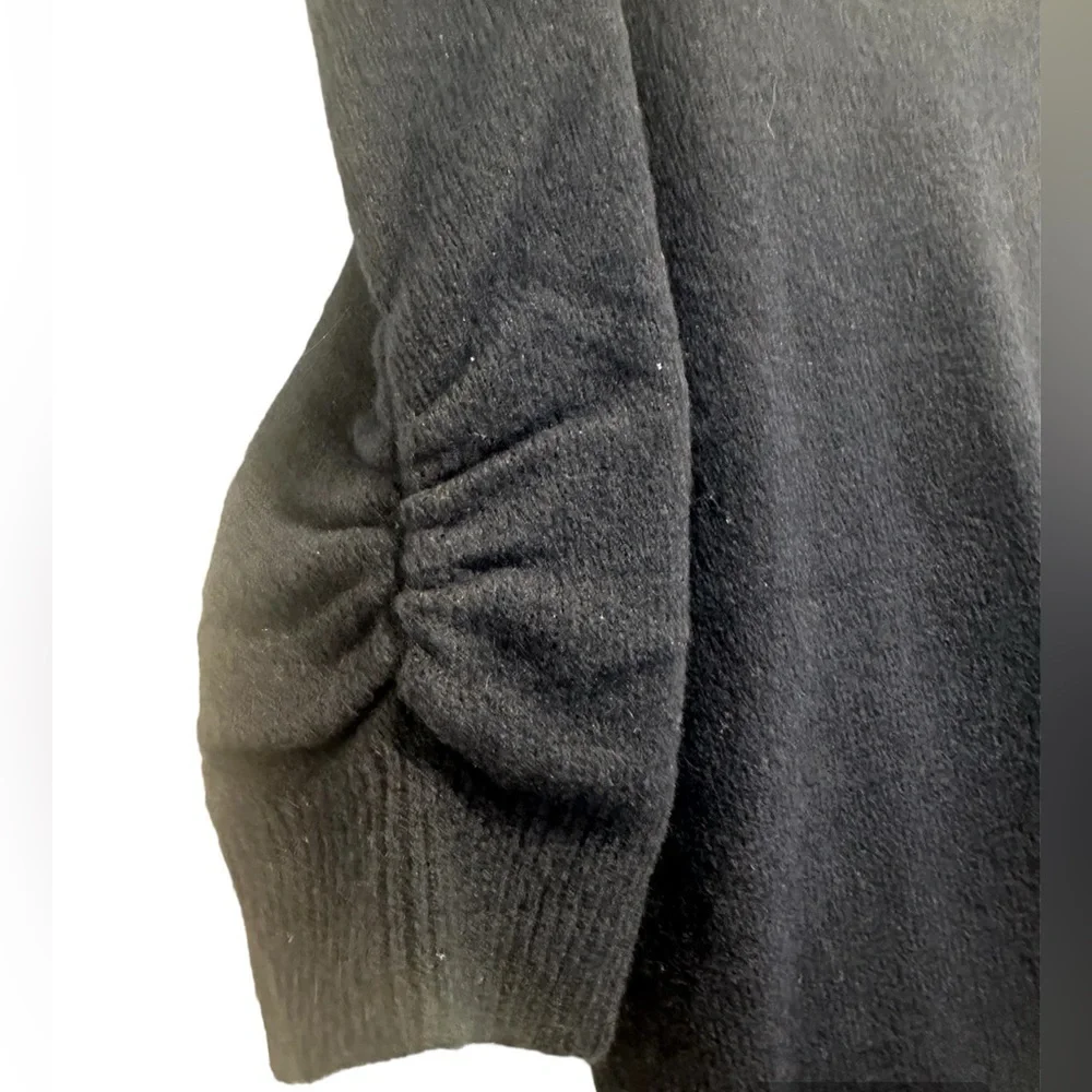 NWT WHBM Navy Blue Ruched Sleeve Sweater Top- Large - Picture 4 of 5